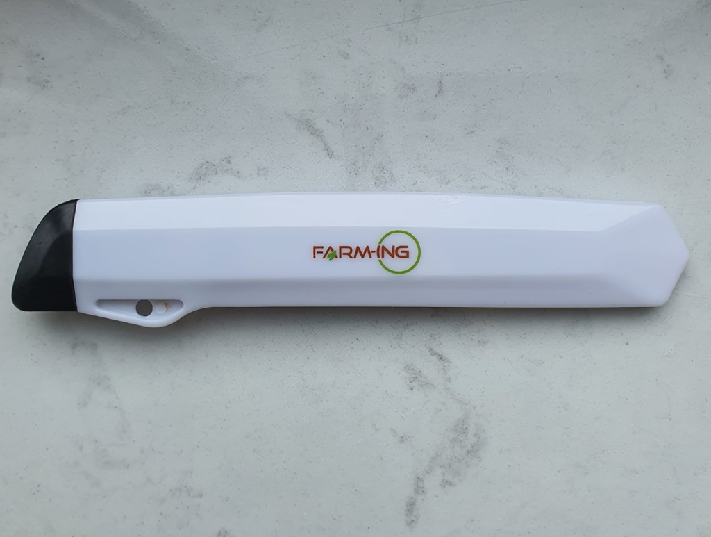 [17-48] Cuttermesser, 15,3 x 3 x 1,4 cm, weiß, Logo 